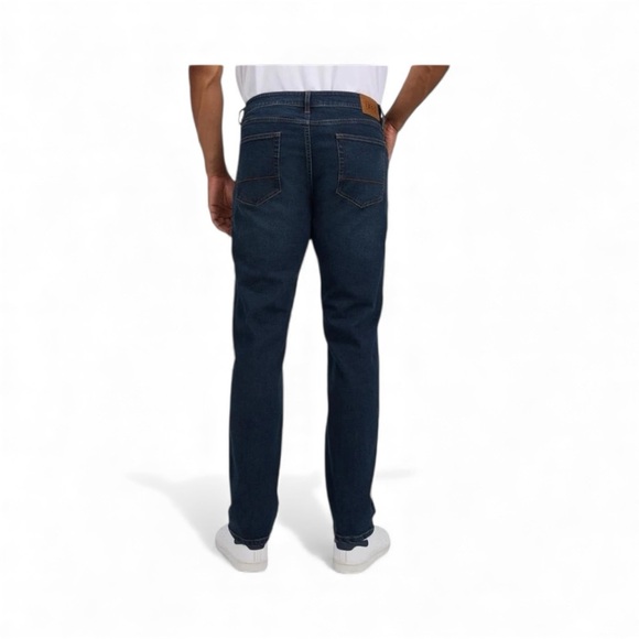 Izod Men's Dark Blue  Straight Fit Jeans. NWT. / Sz/ 32X30 - Picture 2 of 6